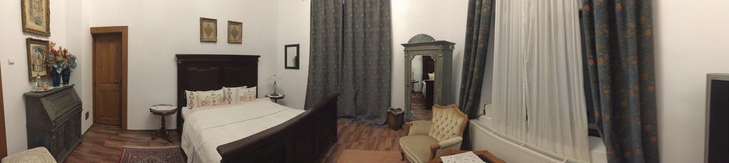 Il Piccolo Castello Buşteni Rum bild